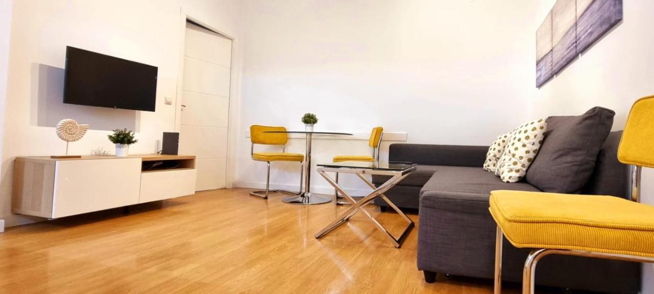 Gleaming & Well Located Apartment In Malaga Center Exterior photo